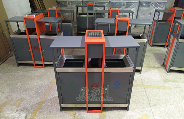 新裝戶外分類(lèi)垃圾桶 改善社區(qū)居住環(huán)境