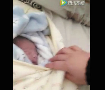 痛心，大連一女嬰剛出生兩個小時就被棄垃圾桶